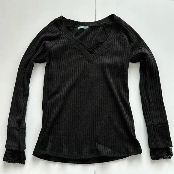 P.S. Kate Black Long Sleeve Top Sz SM - Picture 1 of 4